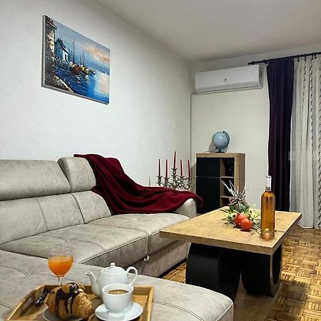 Stan Na Dan Kozarska Dubica Bosanska Dubica Exterior foto